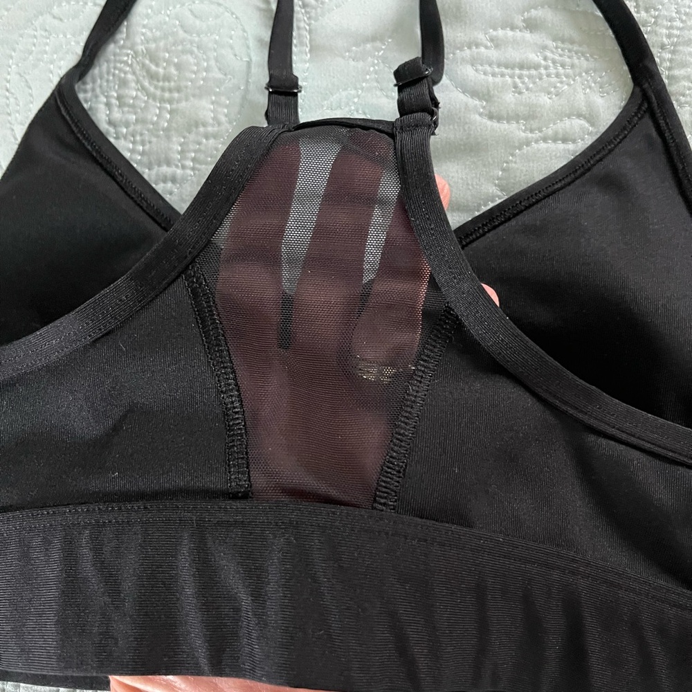 PINK Victoria's Secret Black and Pink Floral Racerback Sports Bra Size M - Picture 4 of 6